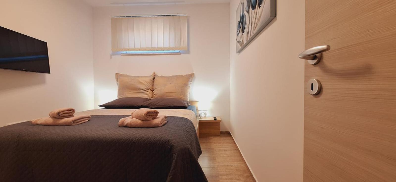 Kata'S Apartment'S เมดูลิน ภายนอก รูปภาพ